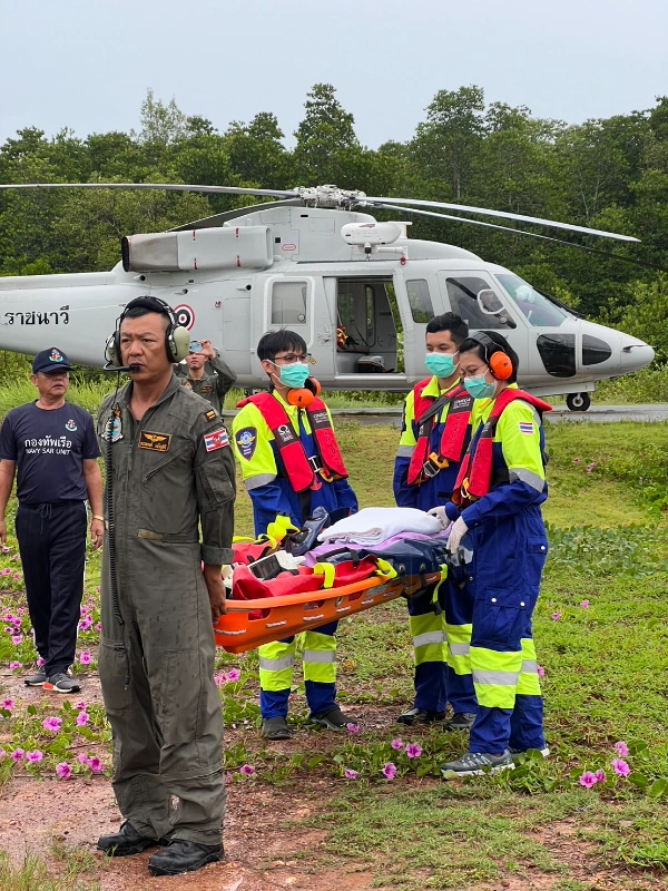 16 พ.ย.66 รับผู้ป่วยชายไทย จากเกาะลันตา ส่งวชิระภูเก็ต [พฤศจิกายน 2566] ตามติดภารกิจ Sky Doctor บินรับผู้ป่วยฉุกเฉินพื้นที่กันดาร