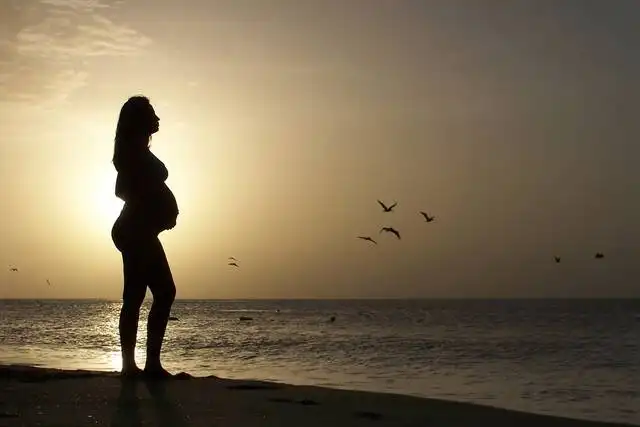 ในวัย 40+ แต่อยากตั้งครรภ์ ต้องทำอย่างไร HealthServ