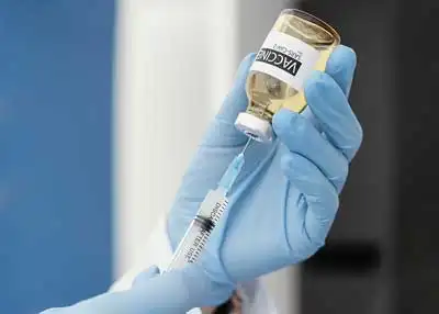 วัคซีนเข็มกระตุ้น ฉีดเลยดีไหม - ภก.ดร.นรภัทร ปีสิริกานต์ HealthServ.net