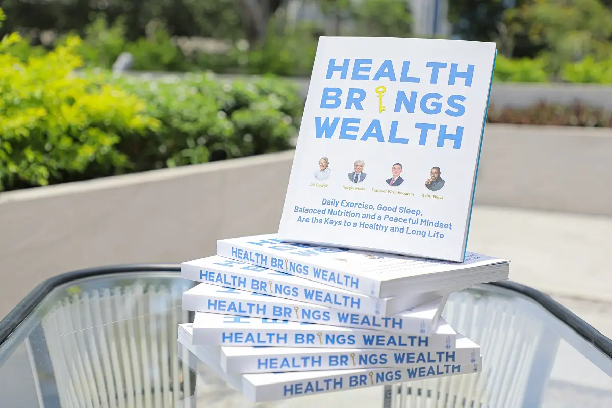 หนังสือ Health Brings Wealth ปลดล็อคเทคนิคดูแลสุขภาพ จาก 4 แพทย์ผู้เชี่ยวชาญระดับโลก HealthServ.net