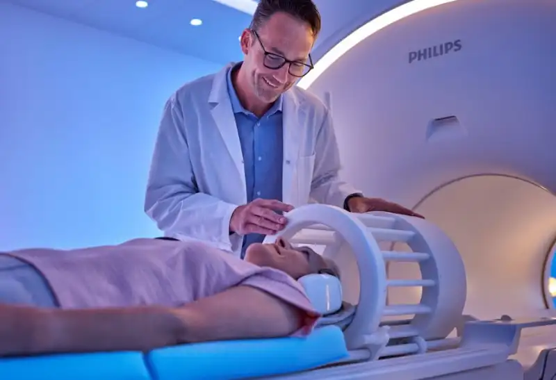 ฟิลิปส์ เปิดตัว เครื่อง MRI เทคโนโลยี AI SmartSpeed สแกนเร็วขึ้น 3 เท่า HealthServ.net