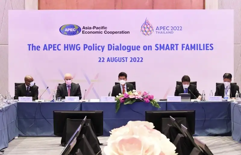 The APEC Health Week Meeting started with “Smart Families” policy discussion