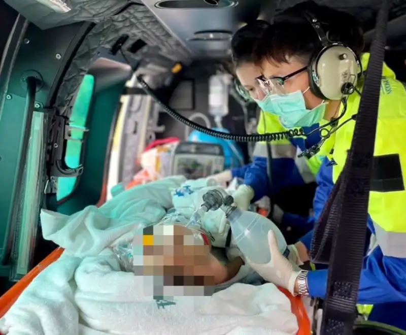 ทีมแพทย์ Sky doctor ฮ.กองบิน 7 รับเด็กชายมีภาวะช็อค จากสมุย ส่ง สุราษฎร์ HealthServ.net