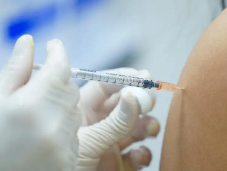 แคนาดาเปิดรายงานประสิทธิผลวัคซีนโควิด mRNA เมื่อใช้เป็นวัคซีนเข็มกระตุ้น (เข็มที่ 3) HealthServ.net