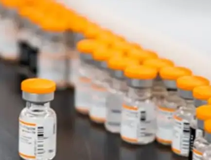 วัคซีนไฟเซอร์เด็ก 3 แสนโดสแรกถึงไทยแล้ว จัดระบบฉีดที่โรงพยาบาลและโรงเรียน HealthServ.net