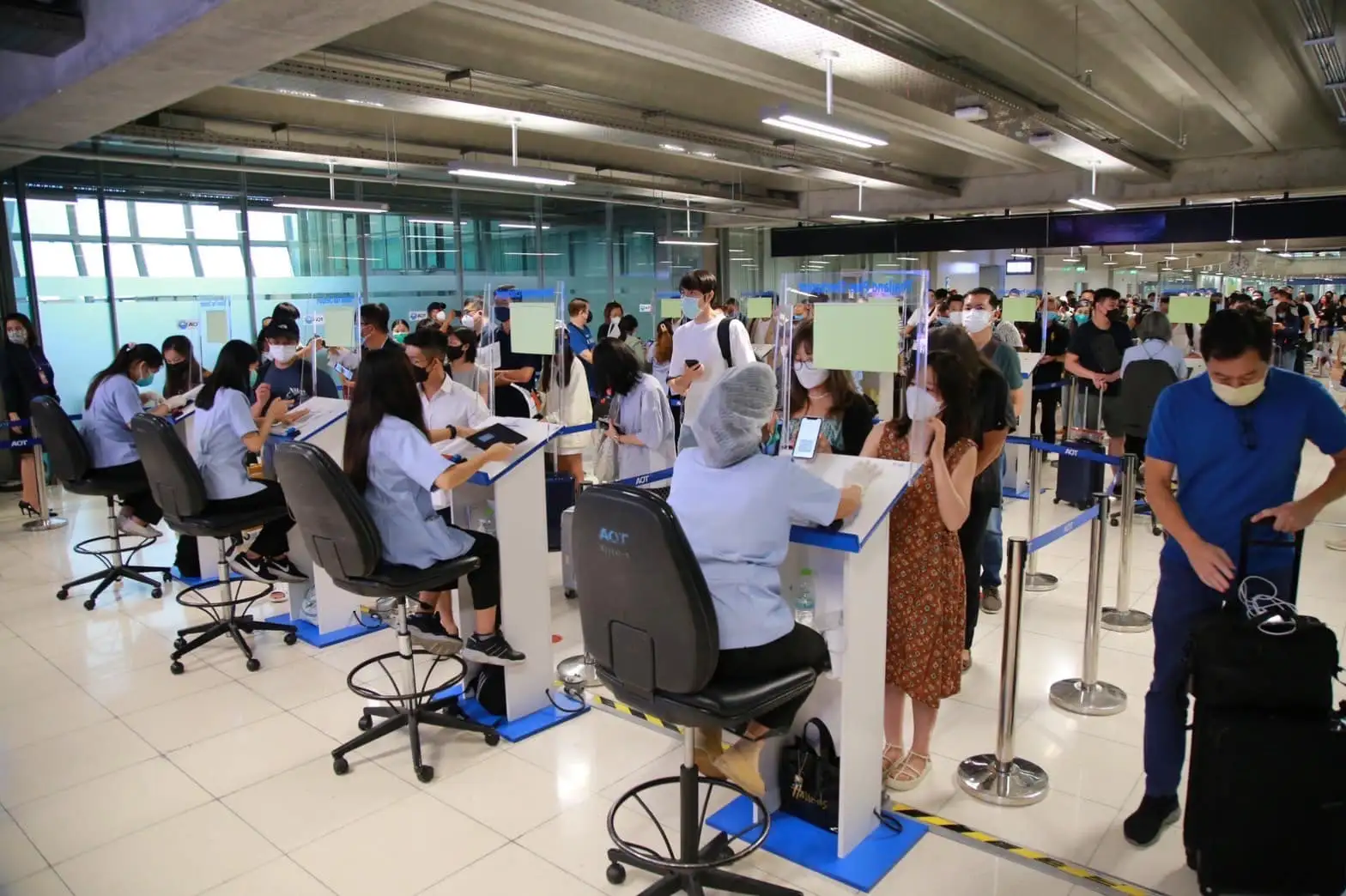 สุวรรณภูมิ ต้อนรับนักเดินทางเข้าไทยวันแรก หลังผ่อนคลาย ประเดิม Indigo Airlines จากอินเดีย HealthServ.net