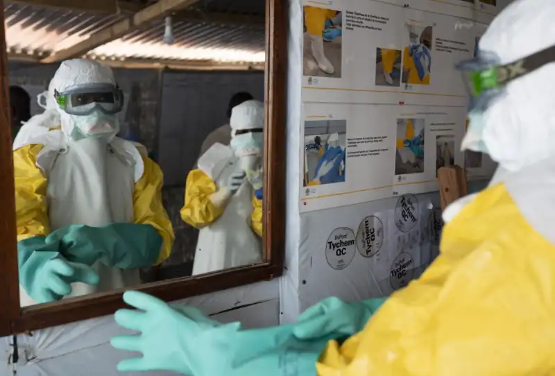 WHO ประกาศ โรคอีโบล่า เป็นสถานการณ์ฉุกเฉินระหว่างประเทศ ไทยเฝ้าระวังสนามบินเข้มข้น HealthServ.net