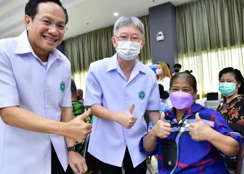 มหกรรม ผู้สูงอายุไทย ดวงตาสดใส ไร้ต้อกระจก ณ โรงพยาบาลสมุทรปราการ HealthServ