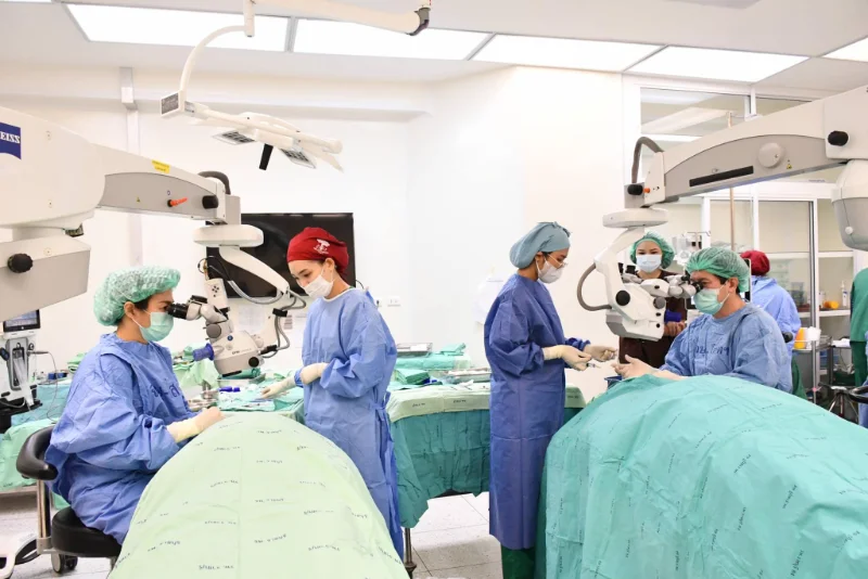 โครงการผ่าตัดต้อกระจก รพ.ราชบุรี ปี 66 ผ่าตัดช่วยผู้ป่วย 192 ราย HealthServ