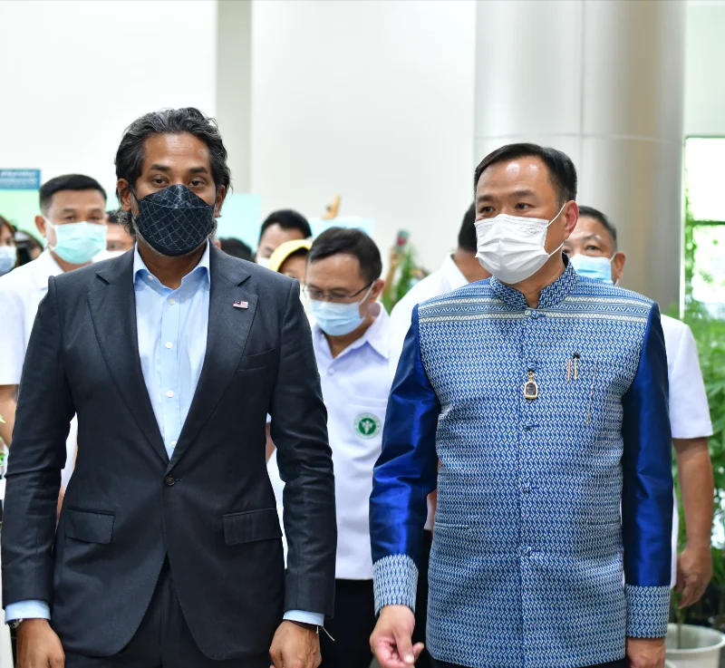 Public health minister Anutin accompanied Malaysian health minister visit GPO’s cannabis plantation site for comprehensive medical uses of cannabis HealthServ