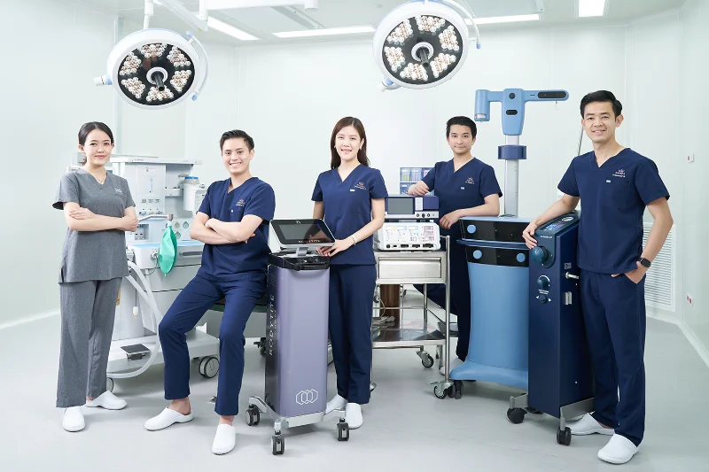 Amara Clinic เปิดตัวทีมแพทย์มากประสบการณ์ ยืนยันความเป็นคลินิกดูดไขมันแถวหน้าของไทย HealthServ