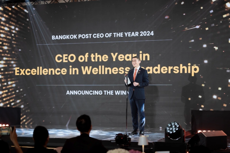 หมอแอมป์แห่ง BDMS Wellness Clinic คว้ารางวัล CEO of the Year 2024 HealthServ