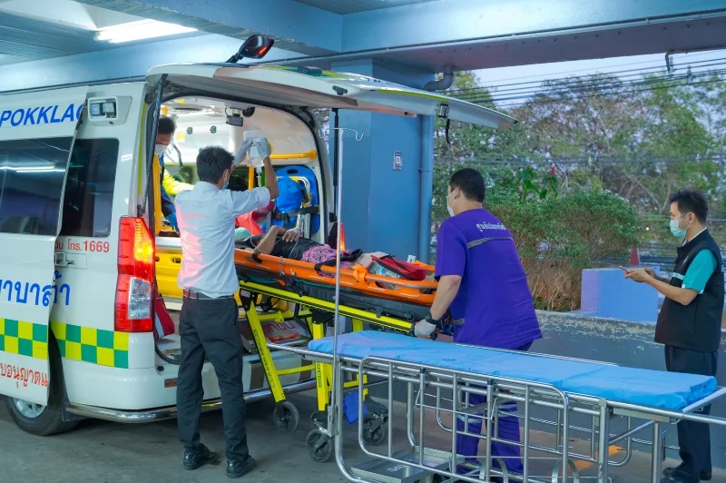 ปฏิบัติการแรก Thai Sky doctor รพ.สต.เกาะหมาก รับคนเจ็บฉุกเฉิน ส่งต่อ รพ.พระปกเกล้า HealthServ
