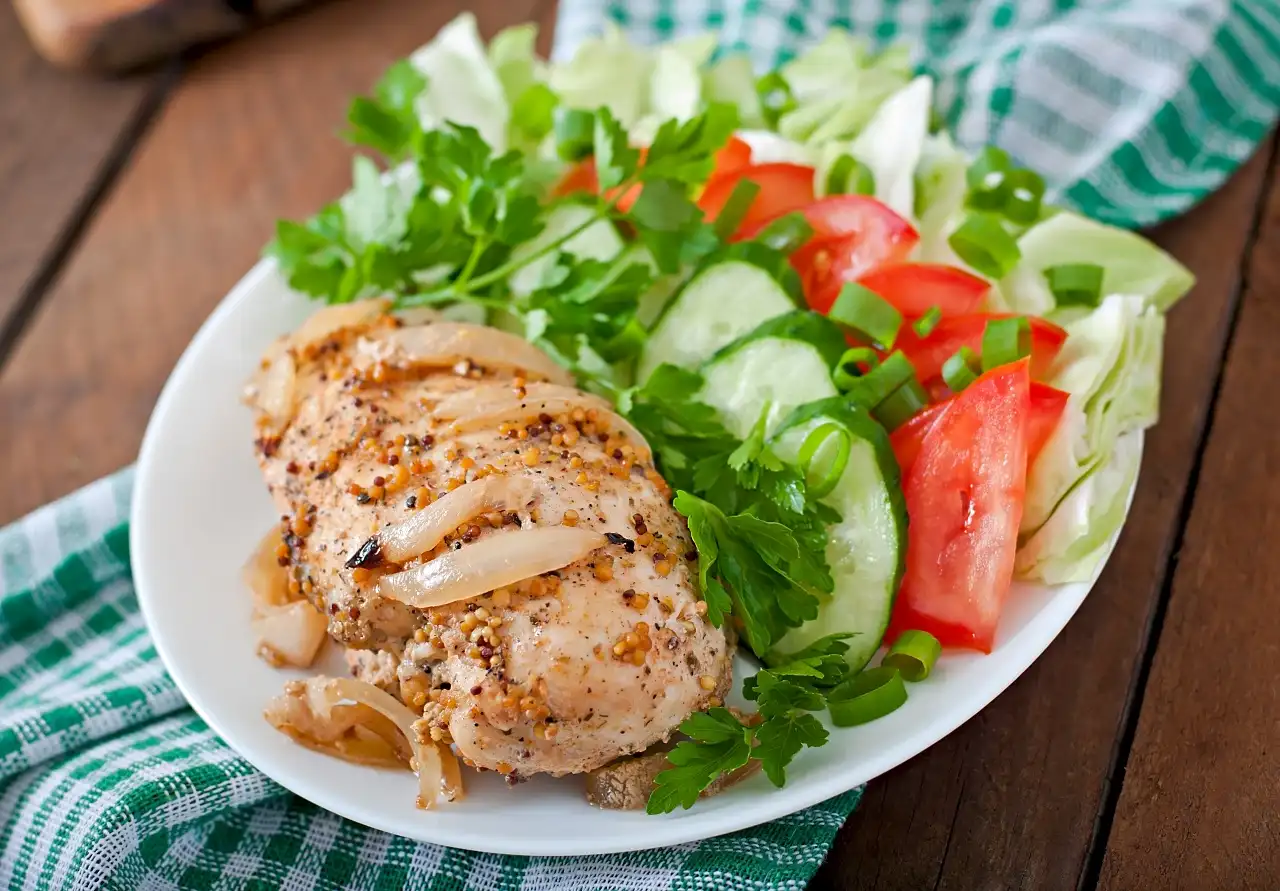 เนื้อไก่ สุดยอดโปรตีน สร้างร่างกายแข็งแรง เสริมภูมิคุ้มกัน HealthServ