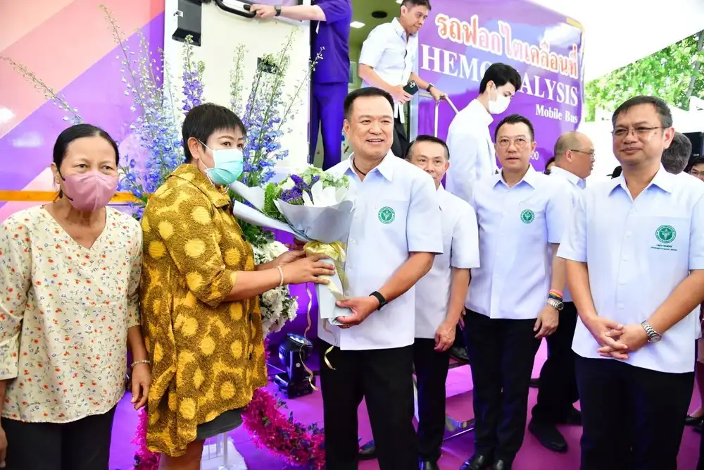 เปิดตัว รถฟอกไตเคลื่อนที่ คันแรกของไทยและอาเซียน บริการผู้ป่วยไตเชิงรุก HealthServ