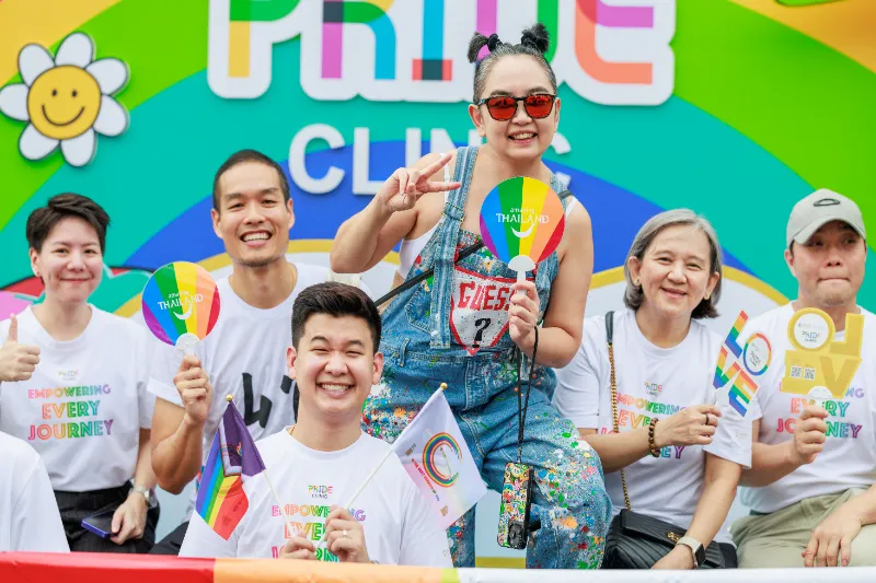 บำรุงราษฎร์ ส่งท้าย Pride Month ยิ่งใหญ่ ร่วมขบวนพาเหรดครั้งแรกที่ภูเก็ต HealthServ