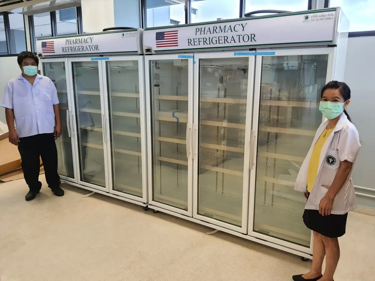 สหรัฐอเมริกาบริจาคตู้เย็นเก็บวัคซีนเพื่อช่วยไทยต่อสู้โรคโควิด-19 HealthServ