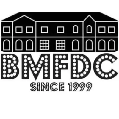 คลินิกบ้านหมอฟัน BMFDC