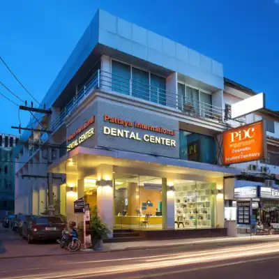 พัทยาอินเตอร์เนชั่นแนล เดนทัลเซนเตอร์ PIDC Clinic Pattaya